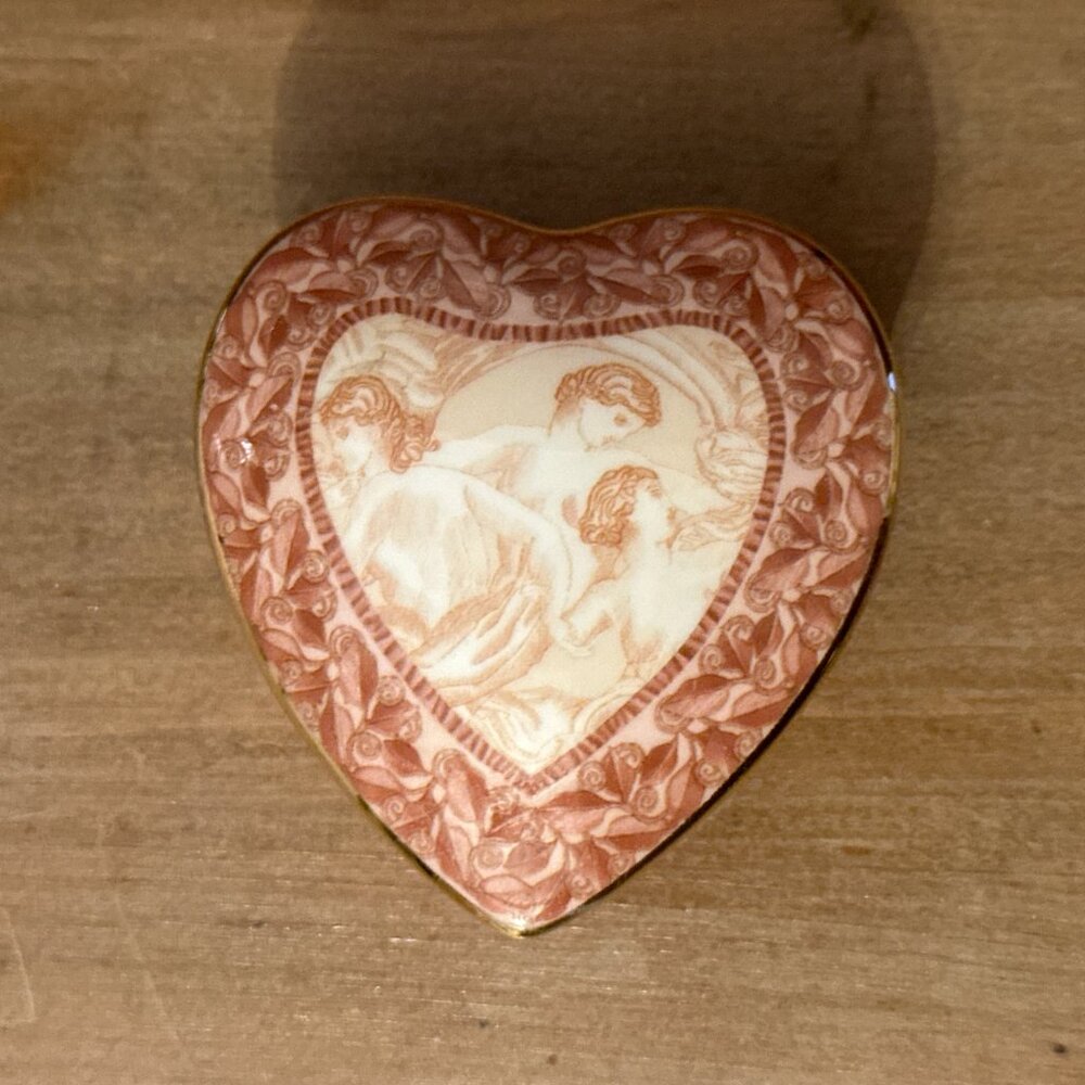 Wedgewood ‘Venus’ Ring/Trinket Box